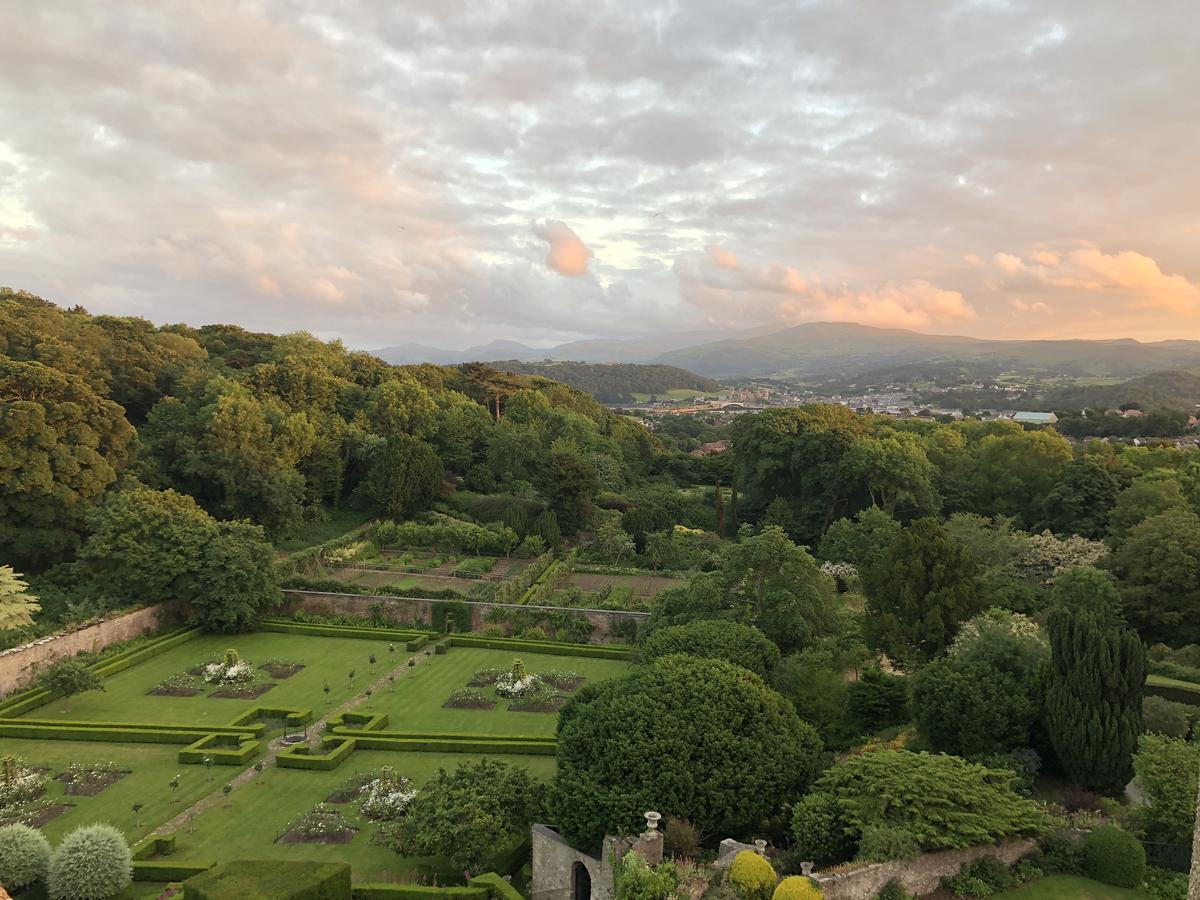 Bodysgallen Hall And Spa Llandudno Buitenkant foto